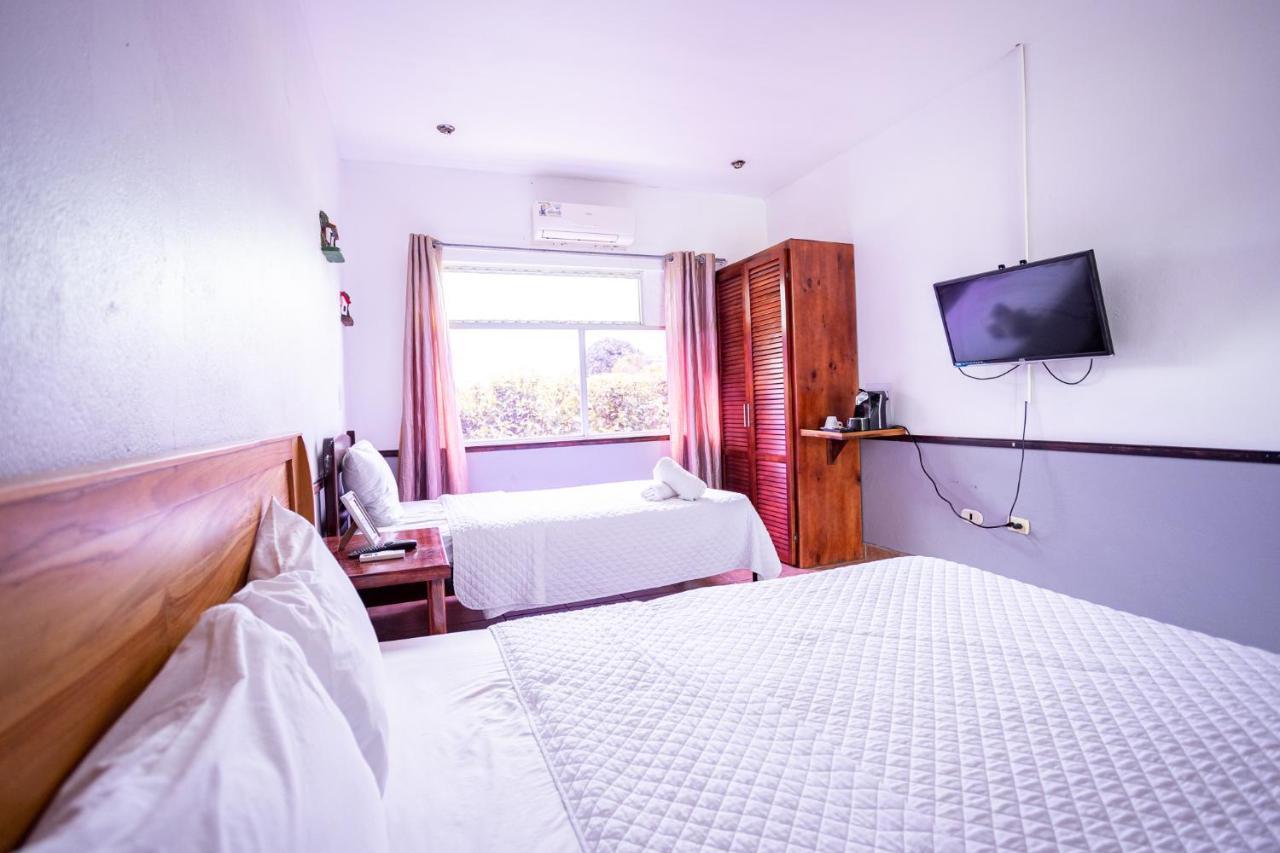 El Rancho Hotel *