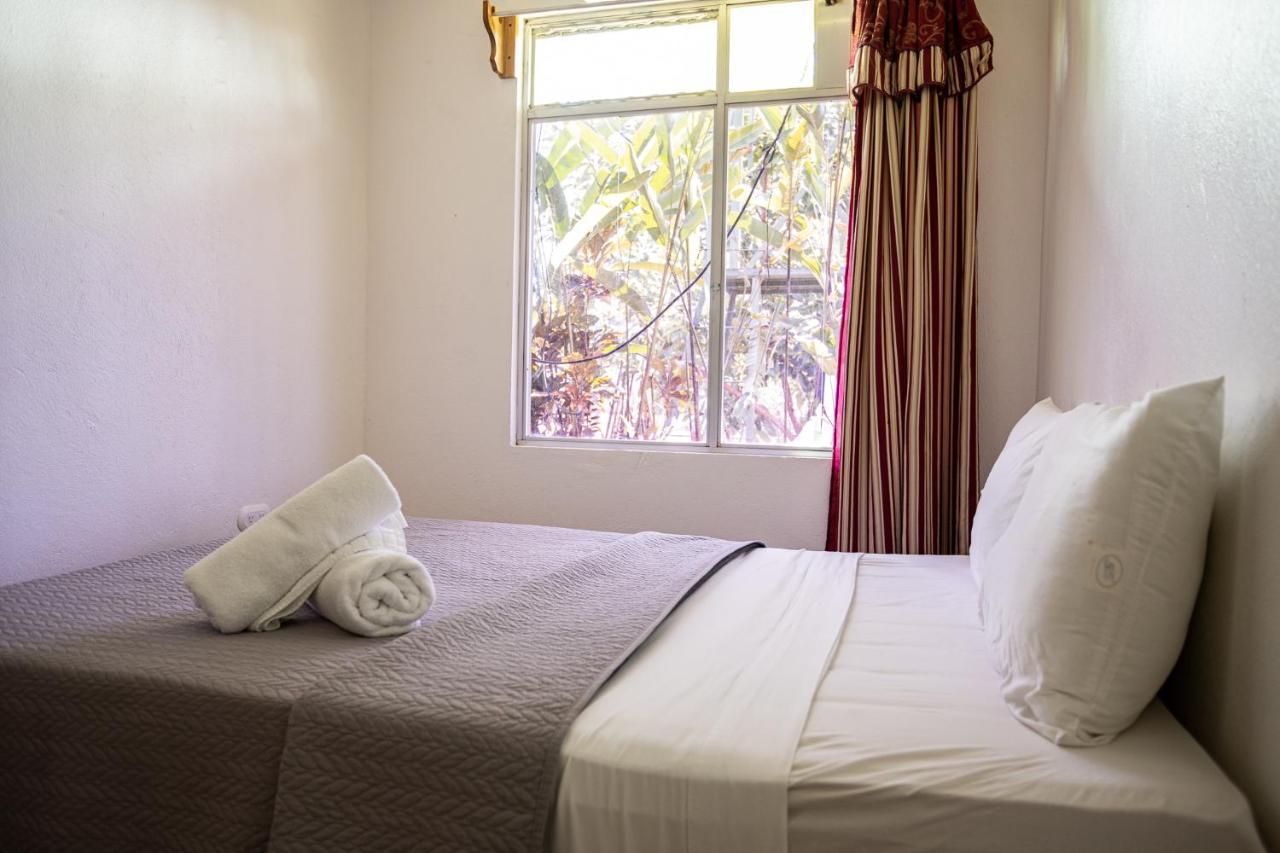 El Rancho Hotel *